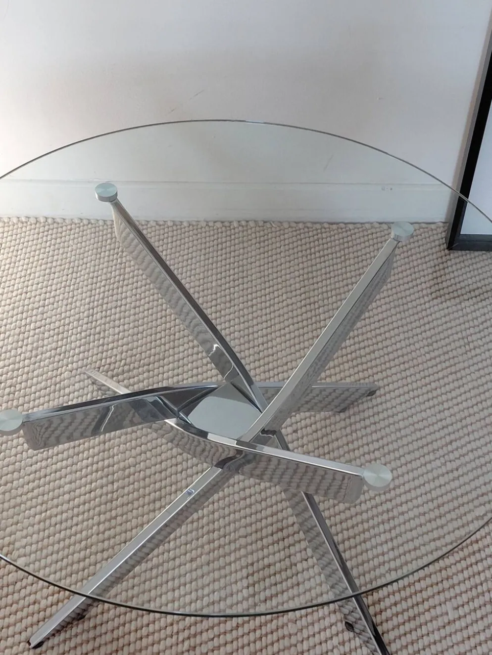 Table basse ronde Space Age acier chromé, verre, piètement hélice 70s