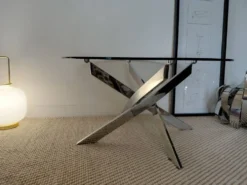 Table basse ronde Space Age acier chromé, verre, piètement hélice 70s