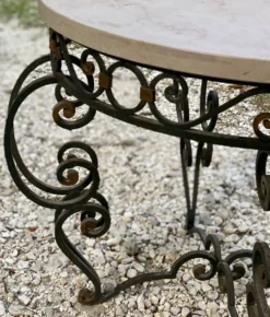 Table basse ronde vintage 1950 fer forgé et marbre