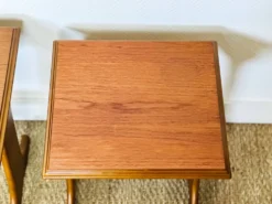 Table basse scandinave gigogne en teck 1960