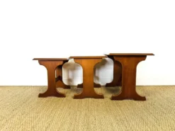 Table basse scandinave gigogne en teck 1960