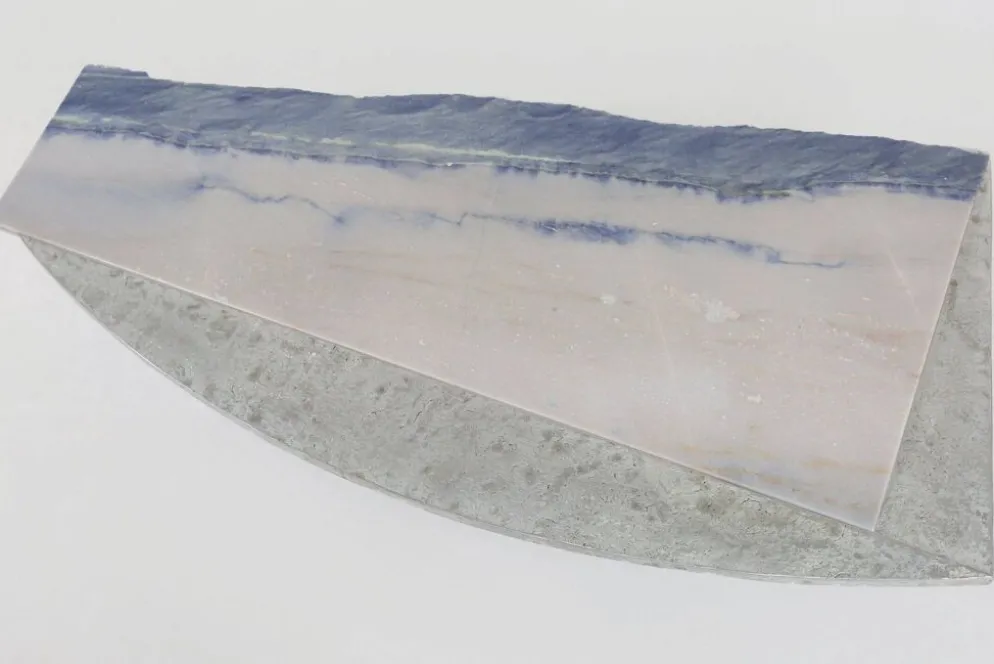 Table basse sculpturale en marbre et pierre par Pia Manu, années 1970