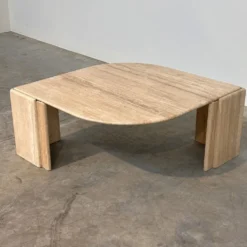 Table basse sculpturale en travertin italien en forme d'œil, années 1980