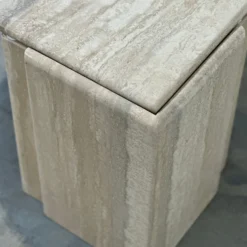 Table basse sculpturale en travertin italien en forme d'œil, années 1980