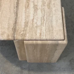 Table basse sculpturale en travertin italien en forme d'œil, années 1980