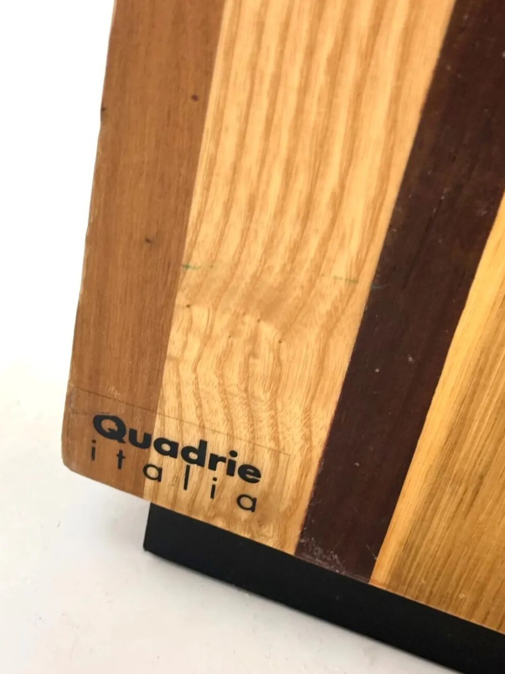 Table basse sculpturale italienne avec base en bois géométrique