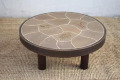 Table basse signée Barrois, table bois et grès décor végétal, France, déco intérieure