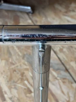 Table basse Space Age vintage années 70 – chrome tubulaire & verre