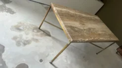 Table basse travertin et laiton