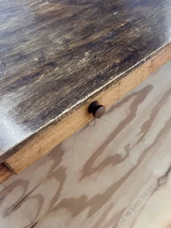 Table basse vintage en chêne surdimensionnée avec deux tiroirs