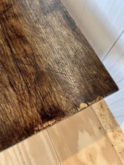Table basse vintage en chêne surdimensionnée avec deux tiroirs