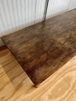 Table basse vintage en chêne surdimensionnée avec deux tiroirs