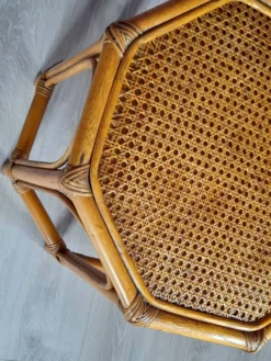 Table basse vintage en rotin
