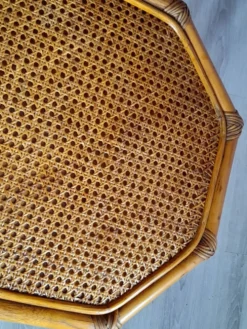 Table basse vintage en rotin