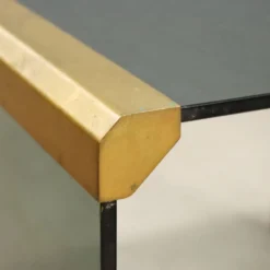 Table basse vintage en verre fumé et laiton, design Italie années 1980