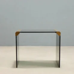 Table basse vintage en verre fumé et laiton, design Italie années 1980