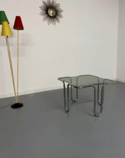 Table basse vintage en verre fumé et chrome design italien année 70