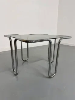 Table basse vintage en verre fumé et chrome design italien année 70