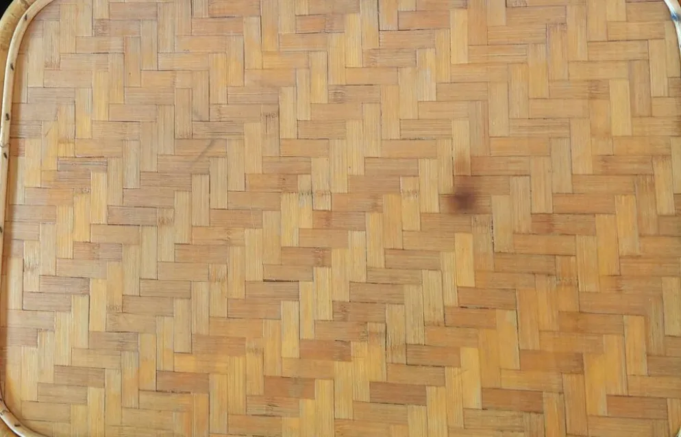 Table basse vintage rotin années 70s-lignes organiques, esprit Riviera