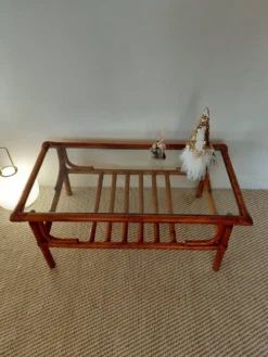 Table basse vintage rotin, bambou et verre-esprit bohème 70s