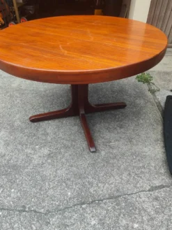 Table Baumann