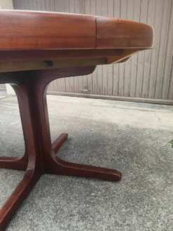Table Baumann