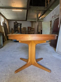 Table Baumann extensible en teck des années 60