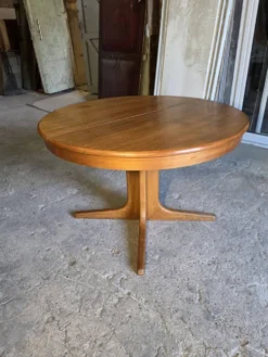 Table Baumann extensible en teck des années 60