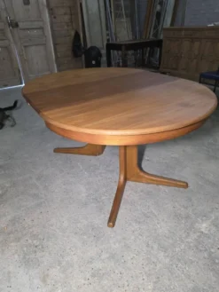 Table Baumann extensible en teck des années 60