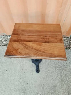 Table bistrot