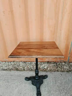 Table bistrot