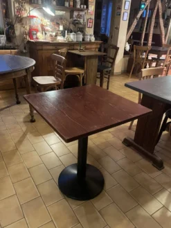 Table bistrot