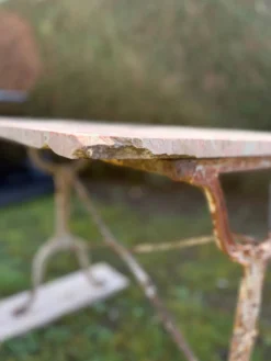 Table bistrot