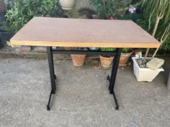 Table bistrot
