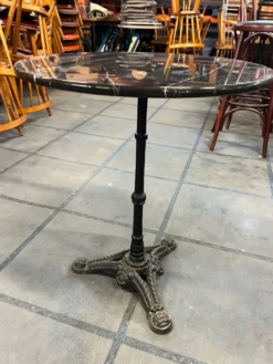 Table bistrot