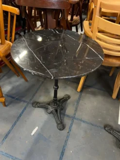 Table bistrot