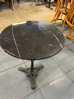 Table bistrot