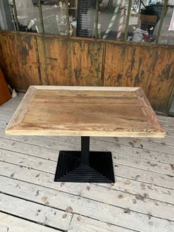 Table bistrot