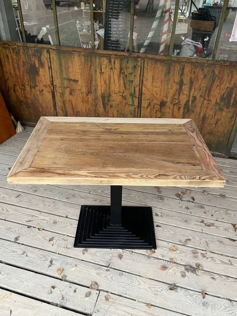 Table bistrot