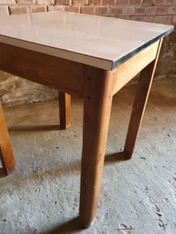 Table bistrot 1970