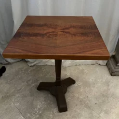 Table bistrot