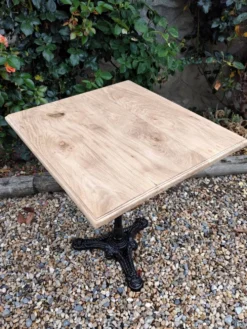 Table bistrot