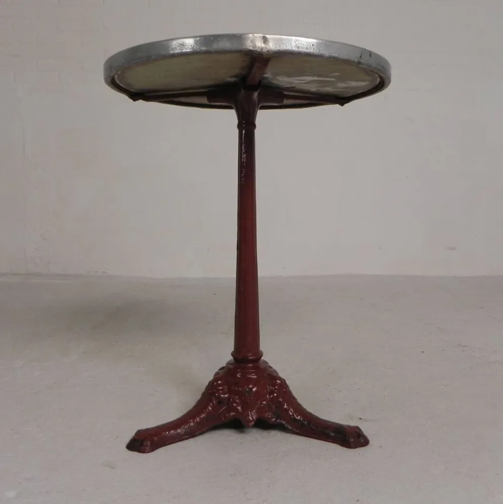 Table bistrot avec pieds en fonte et plateau en marbre, années 1920