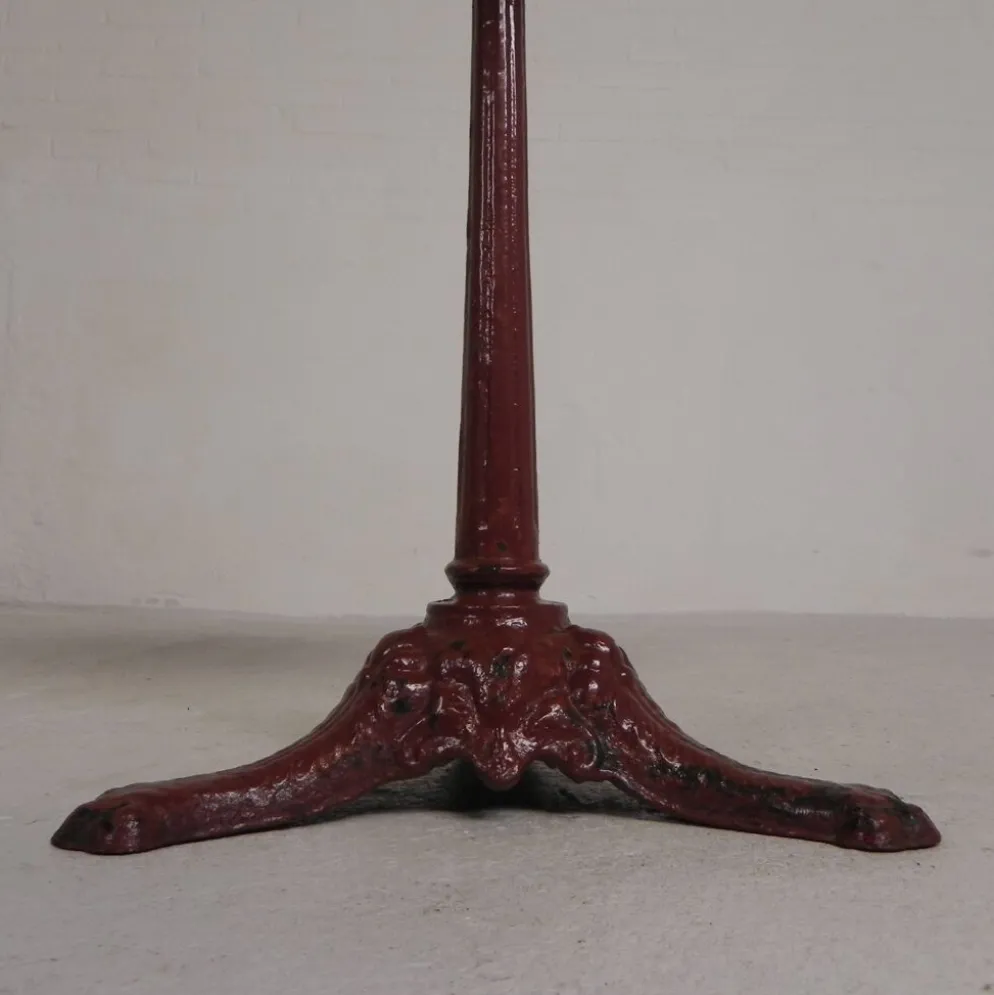 Table bistrot avec pieds en fonte et plateau en marbre, années 1920