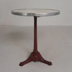 Table bistrot avec pieds en fonte et plateau en marbre, années 1920