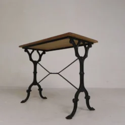 Table bistrot avec plateau en chêne sur piètement en fonte, années 1930