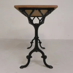 Table bistrot avec plateau en chêne sur piètement en fonte, années 1930
