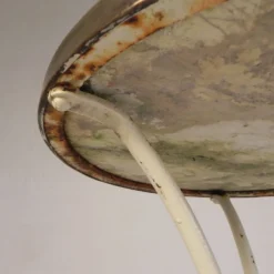Table bistrot avec plateau en marbre et bordure en laiton, début du 20ème siècle