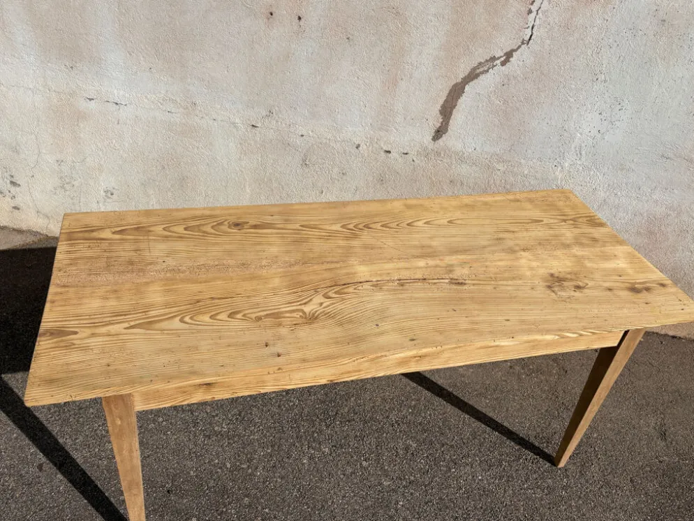 Table bistrot brute
