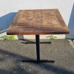 Table bistrot carrée, bois teck
